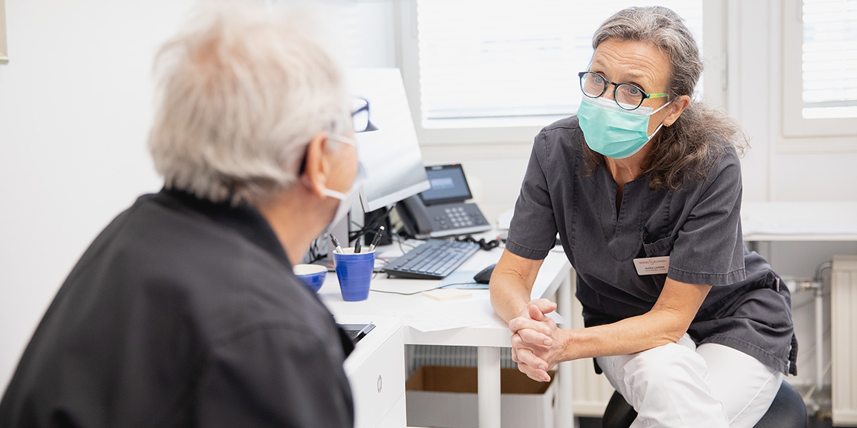 Specialistläkare urologi  Stockholm i samtal med patient